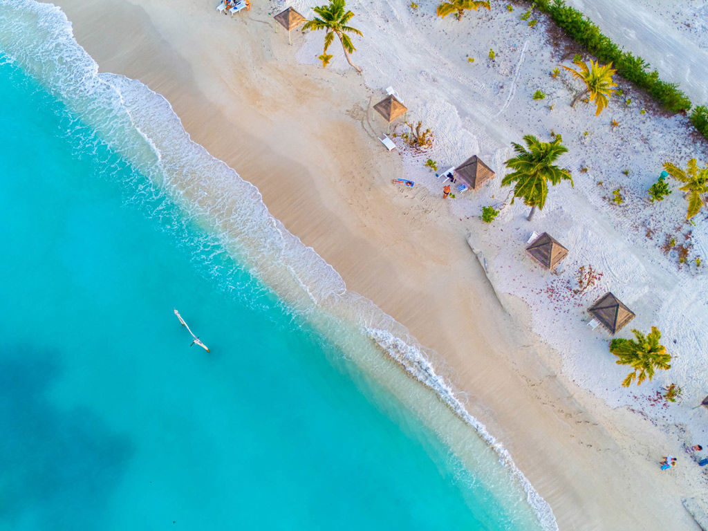 Portfolio/1024-beach-hotel-maldive.jpg