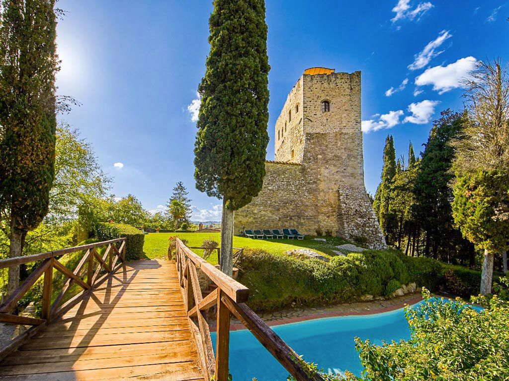 Portfolio/1024-castello-di-tornano.jpg