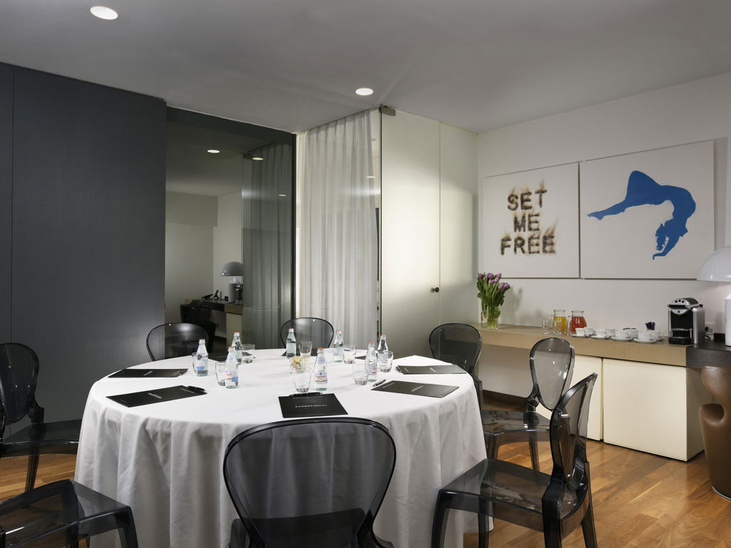 Meetings & Events 372 Meetings & Events 372