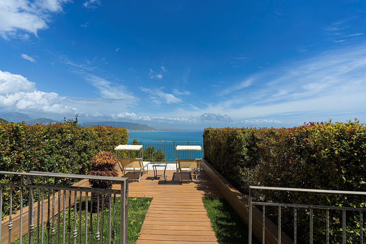Deluxe Sea View with Terrace 368
