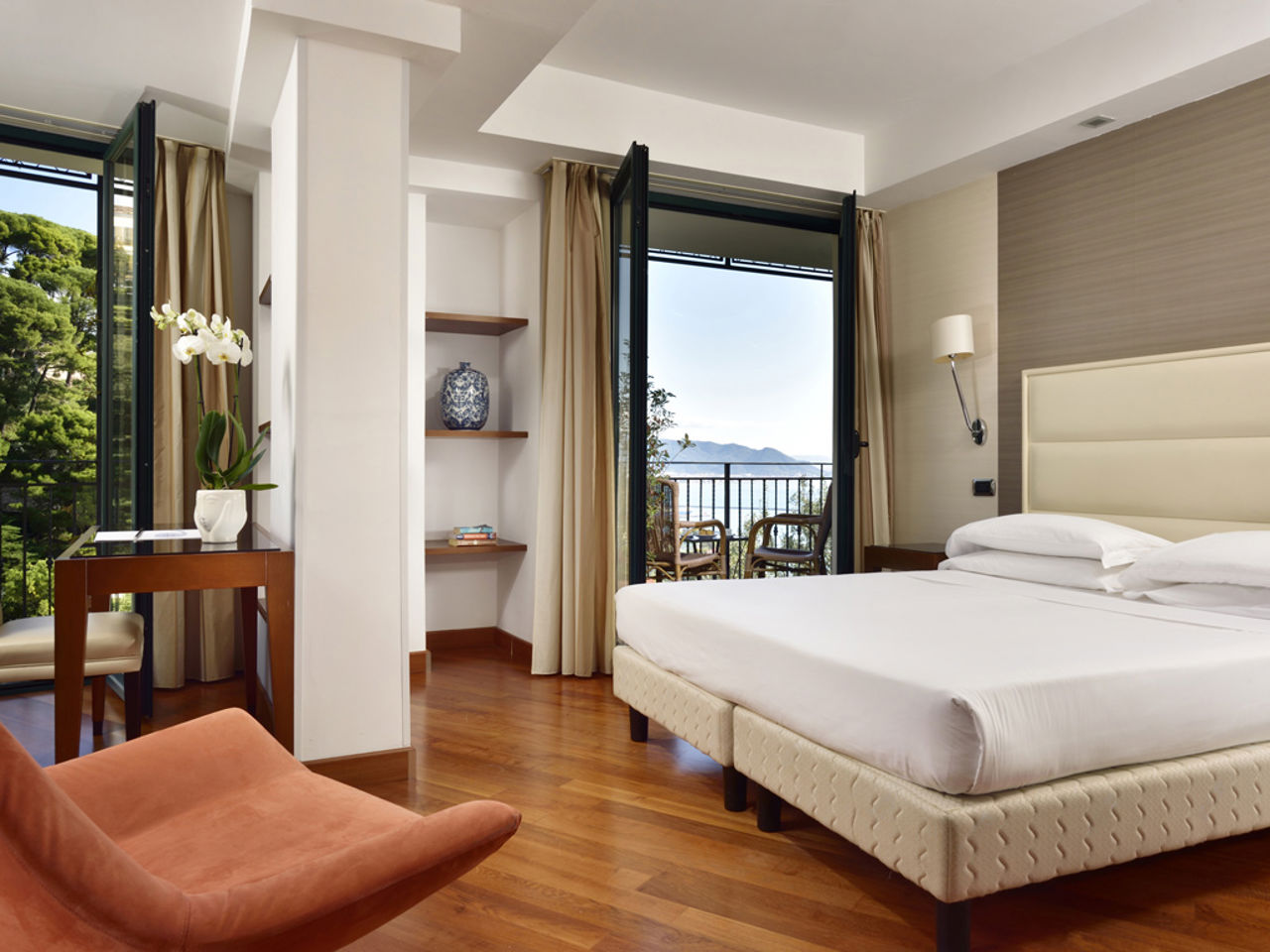 Check out the Deluxe Partial Sea View rooms at Hotel Raito in Salerno