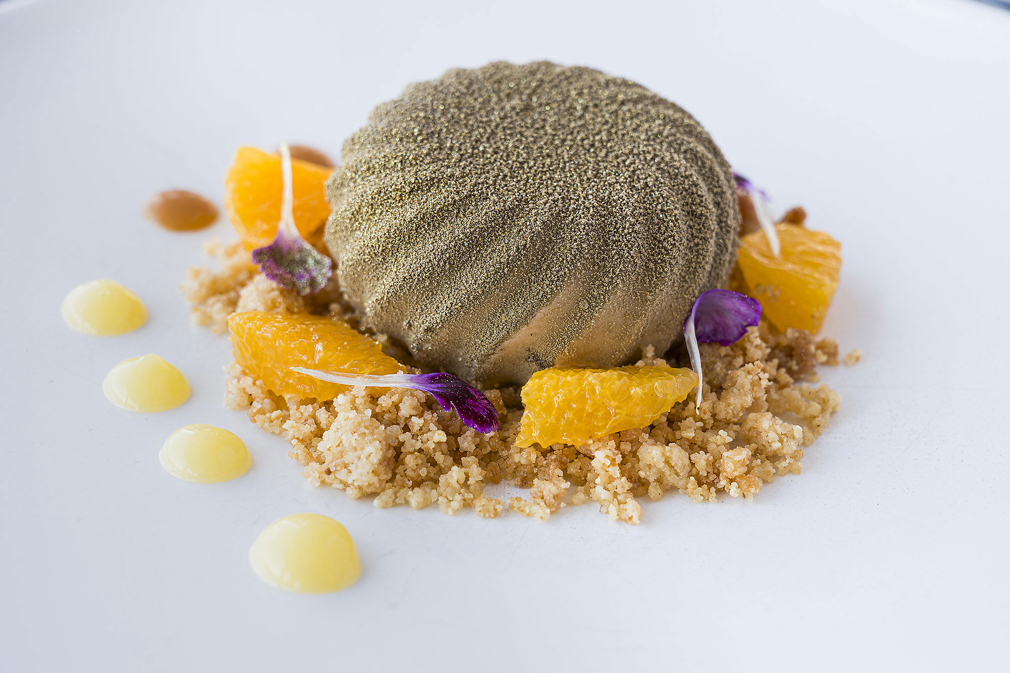 Restaurants & Bars 368