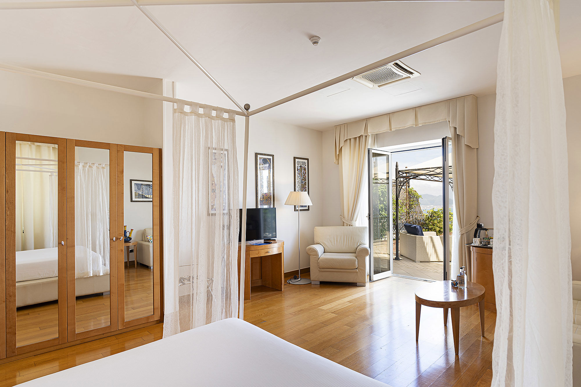 Sunshine Grand View Suite 366