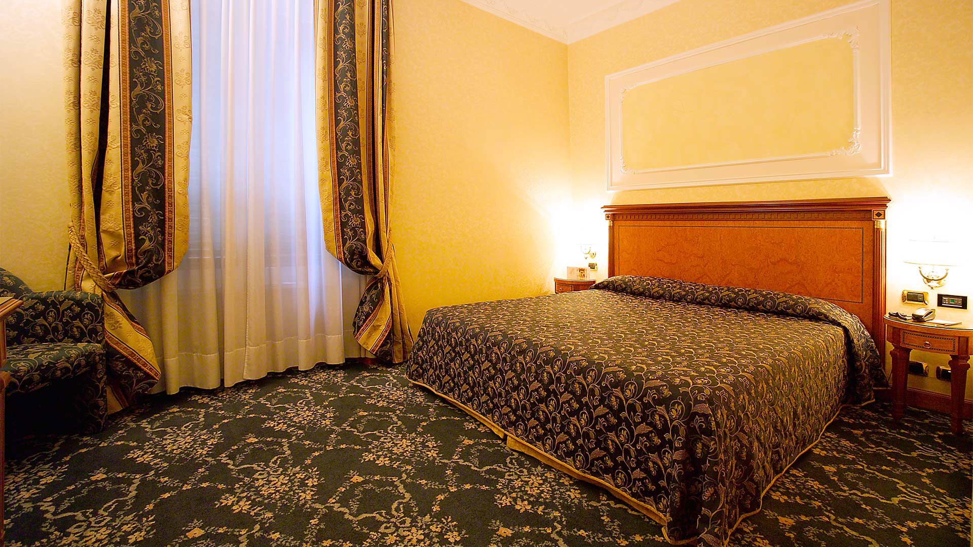 Deluxe Room 1