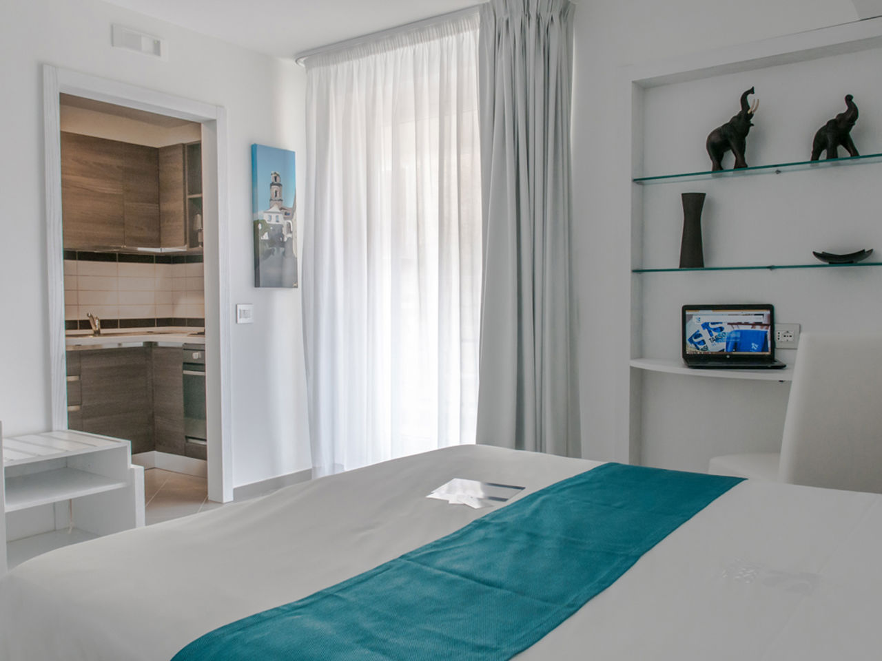 Tasso Suites & Spa Tasso Suites & Spa