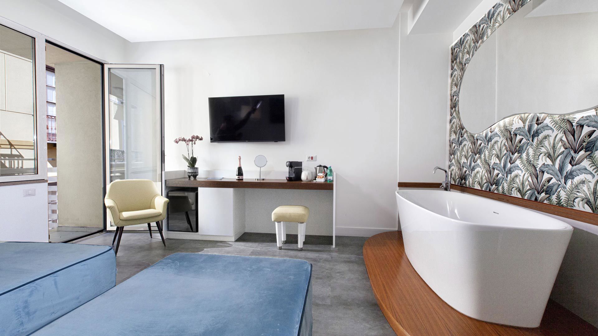 Junior Suite Deluxe Junior Suite Deluxe