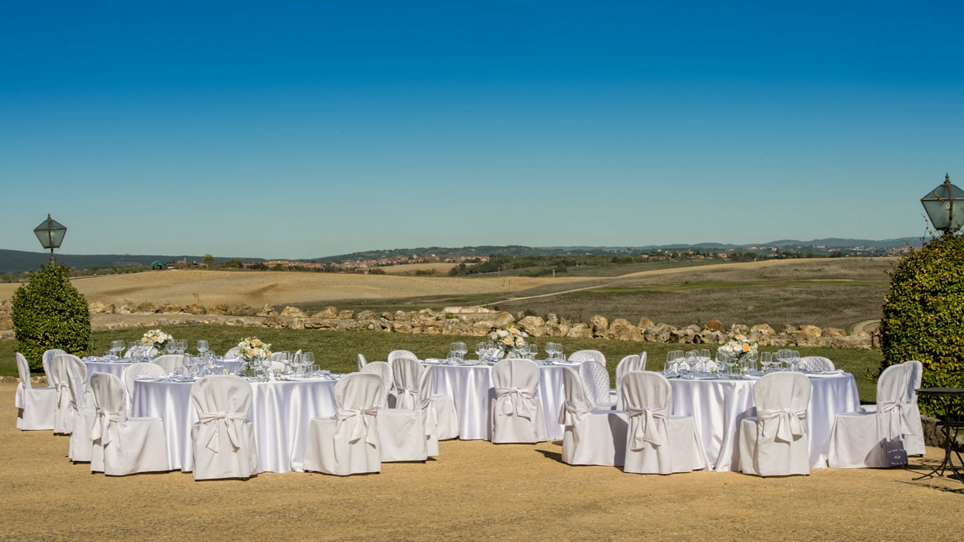 Outdoor wedding in Tuscany 5