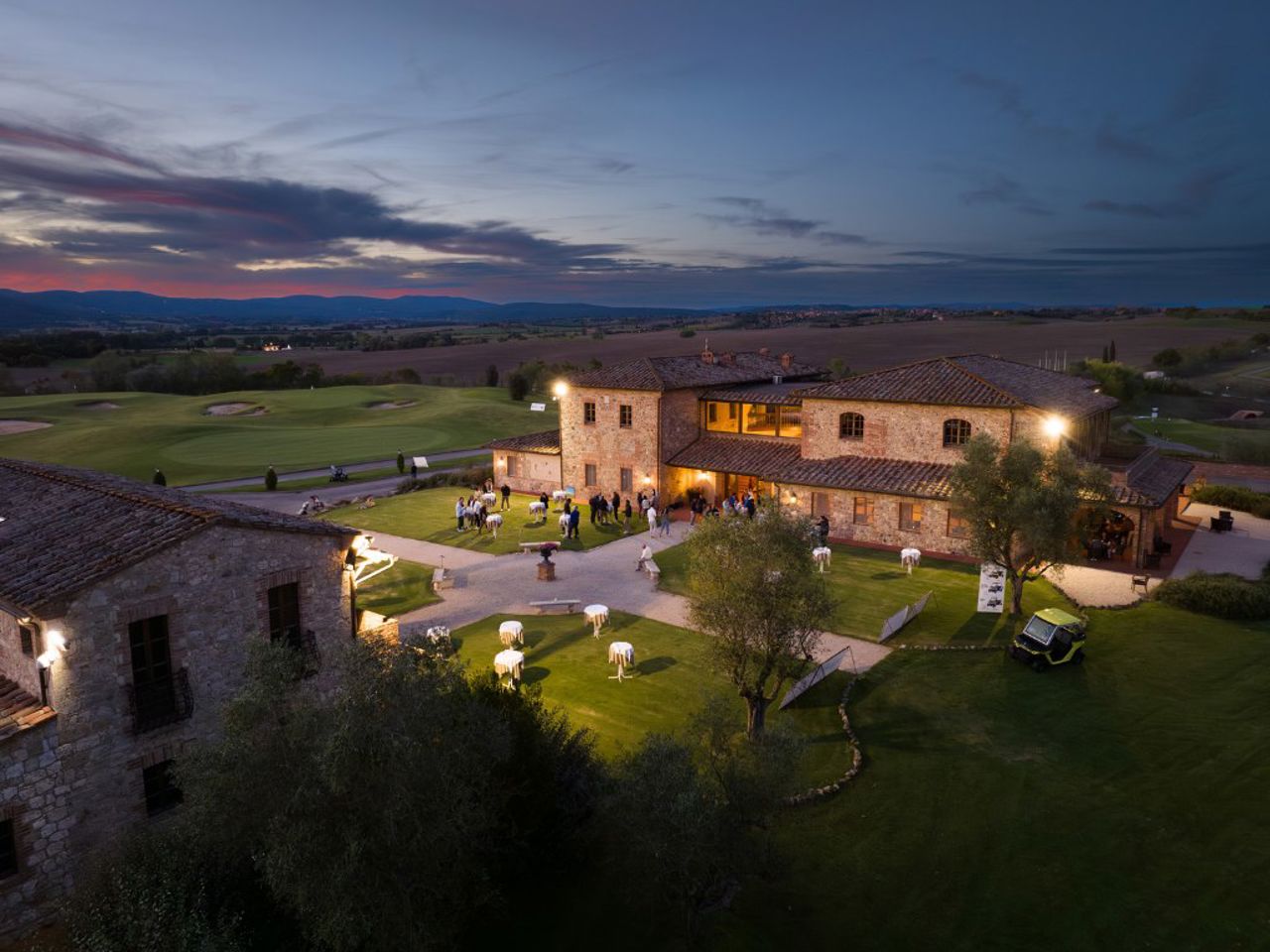 Clubhouse 15 Clubhouse 15