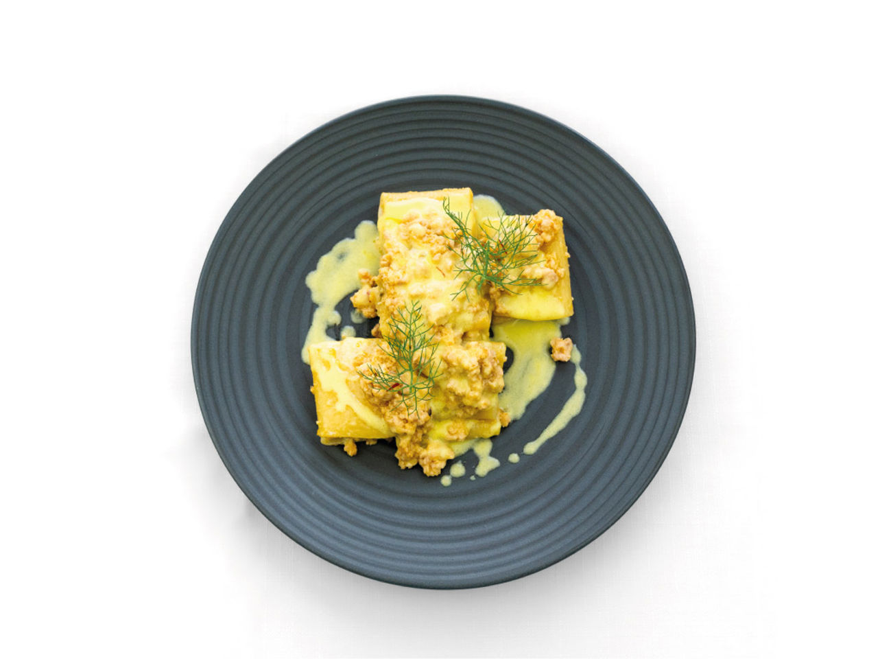 Elegant Atmosphere & Exclusive Services