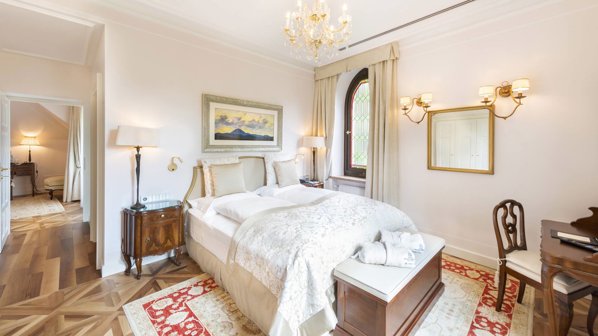 Castle Rooftop Comfort Suite 2 Castle Rooftop Comfort Suite 2