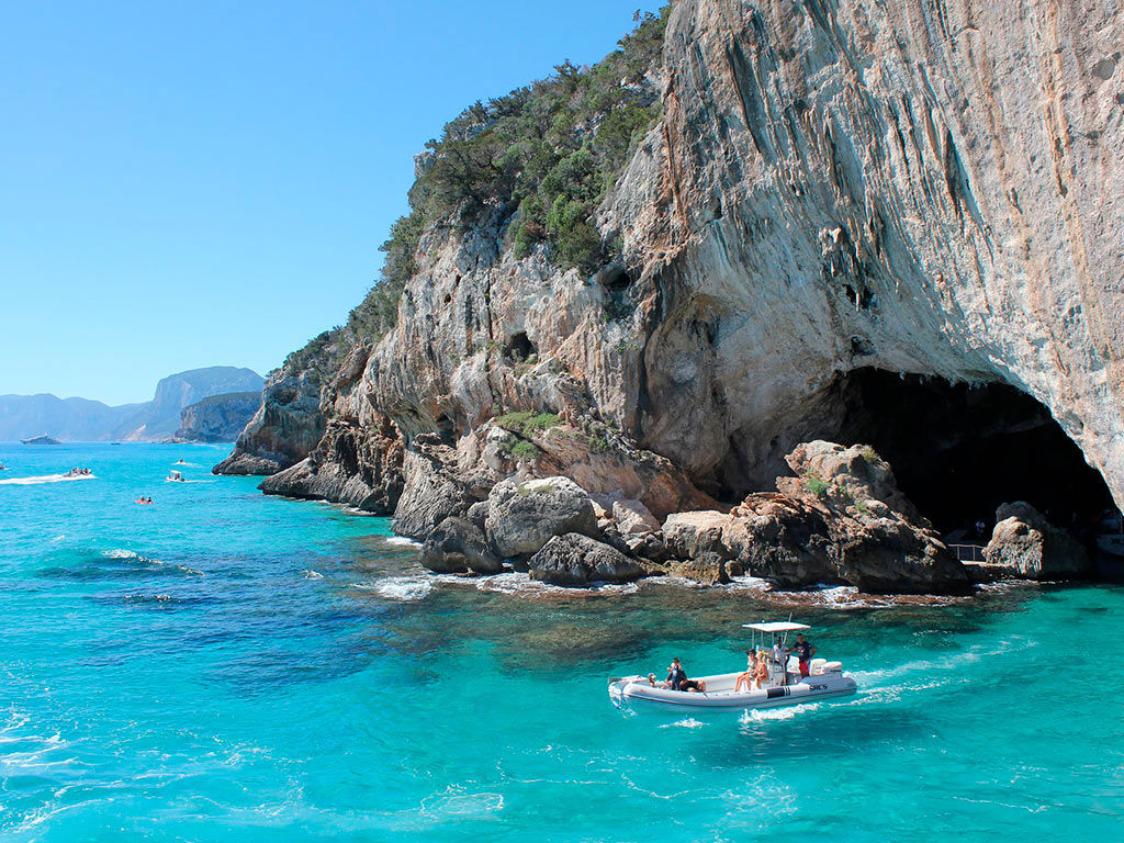 gallery/gommone1_gallery.jpg gallery/gommone1_gallery.jpg