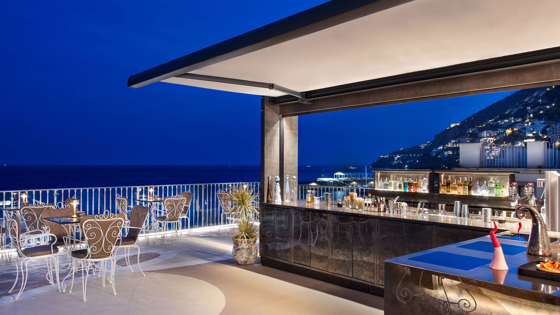 Signature Rooftop Cocktail Bar 19