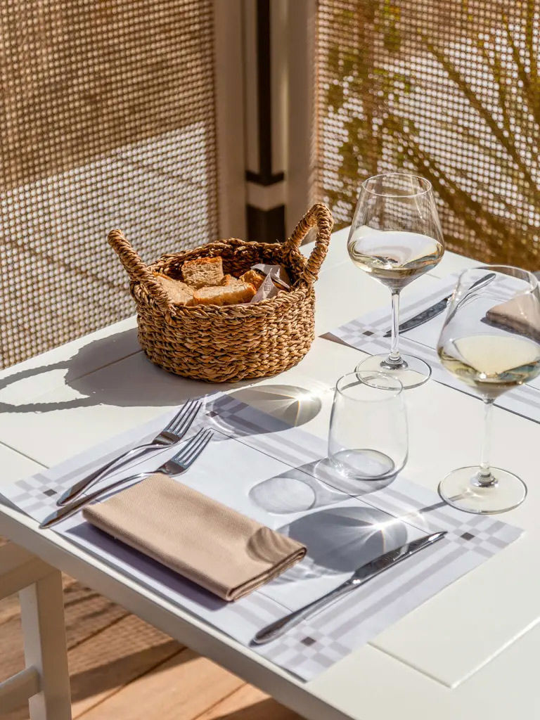 Bagno Felice Secondo table set