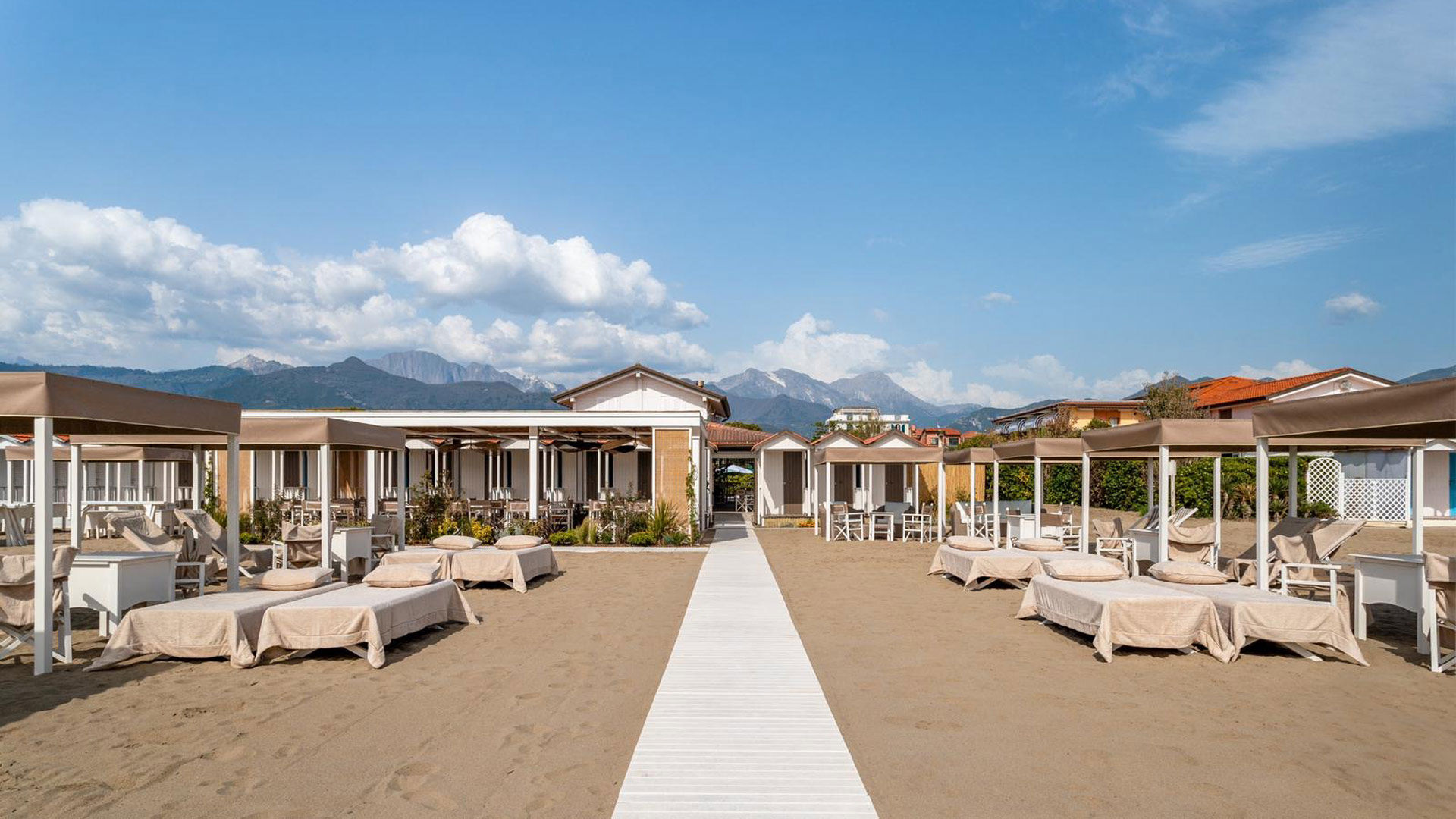 Bagno Felice Second beach resort
