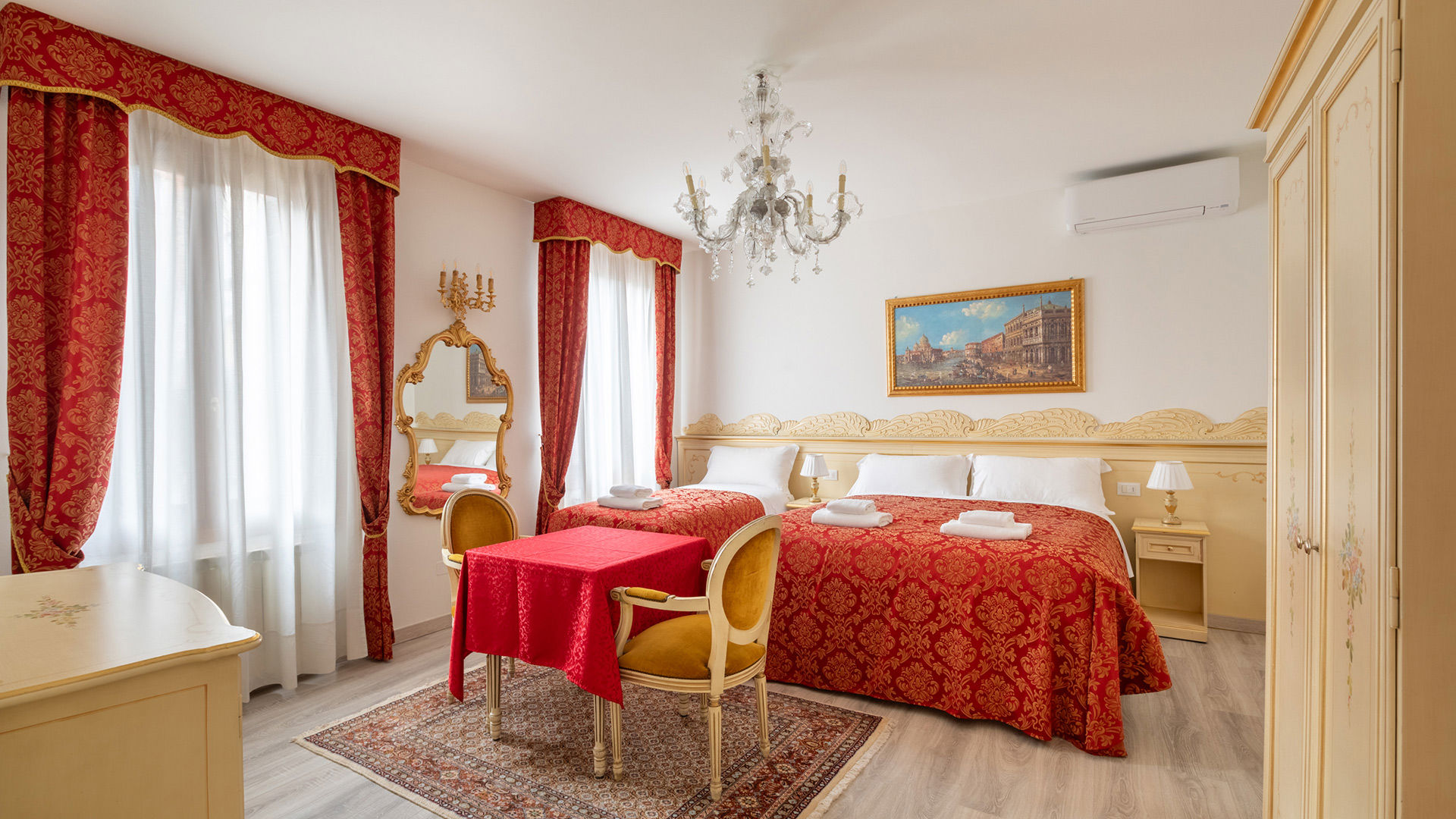 Family Suite 1