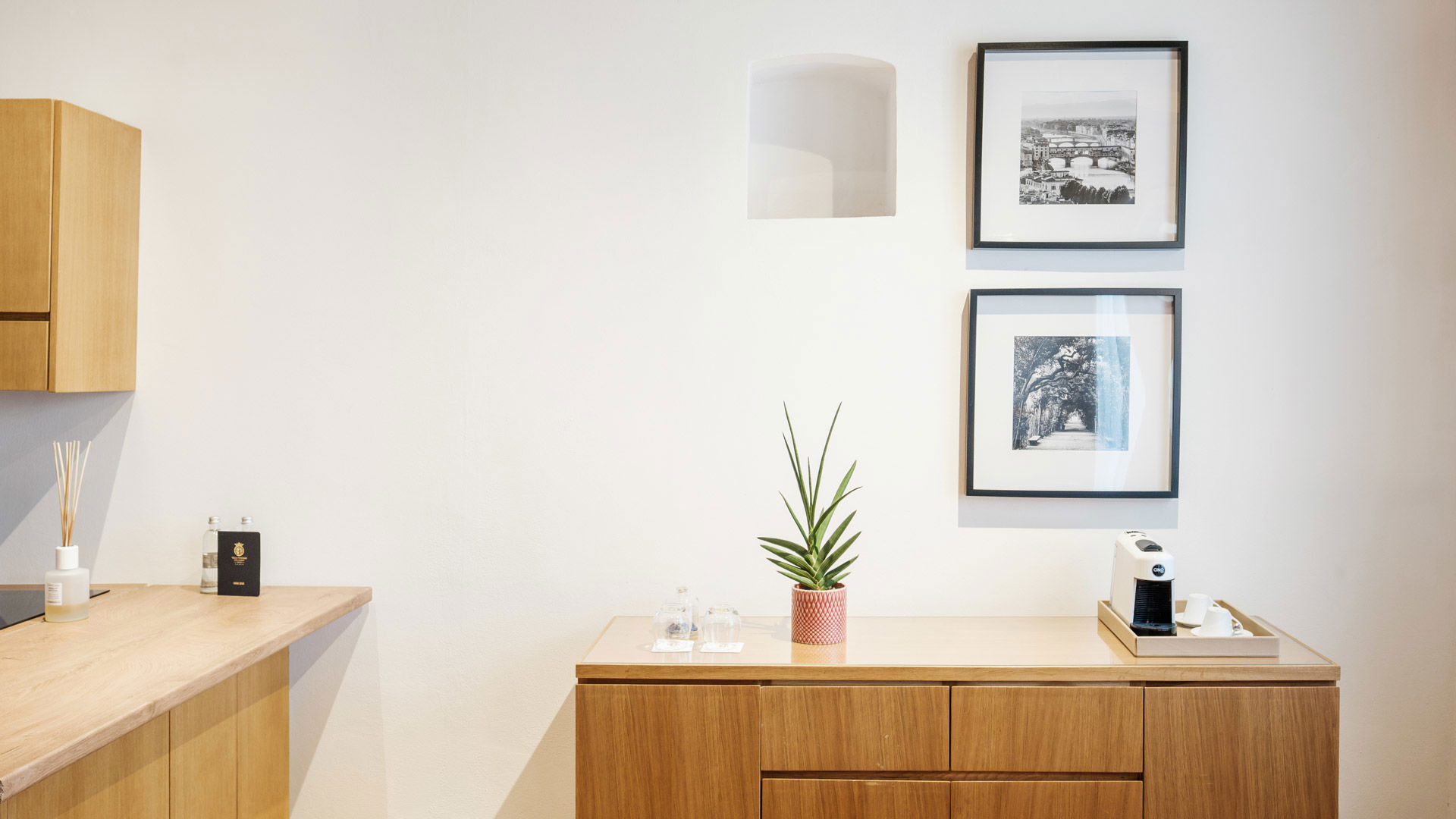 Begonia - Una casa nel verde, essenziale e accogliente, per chi cerca riservatezza