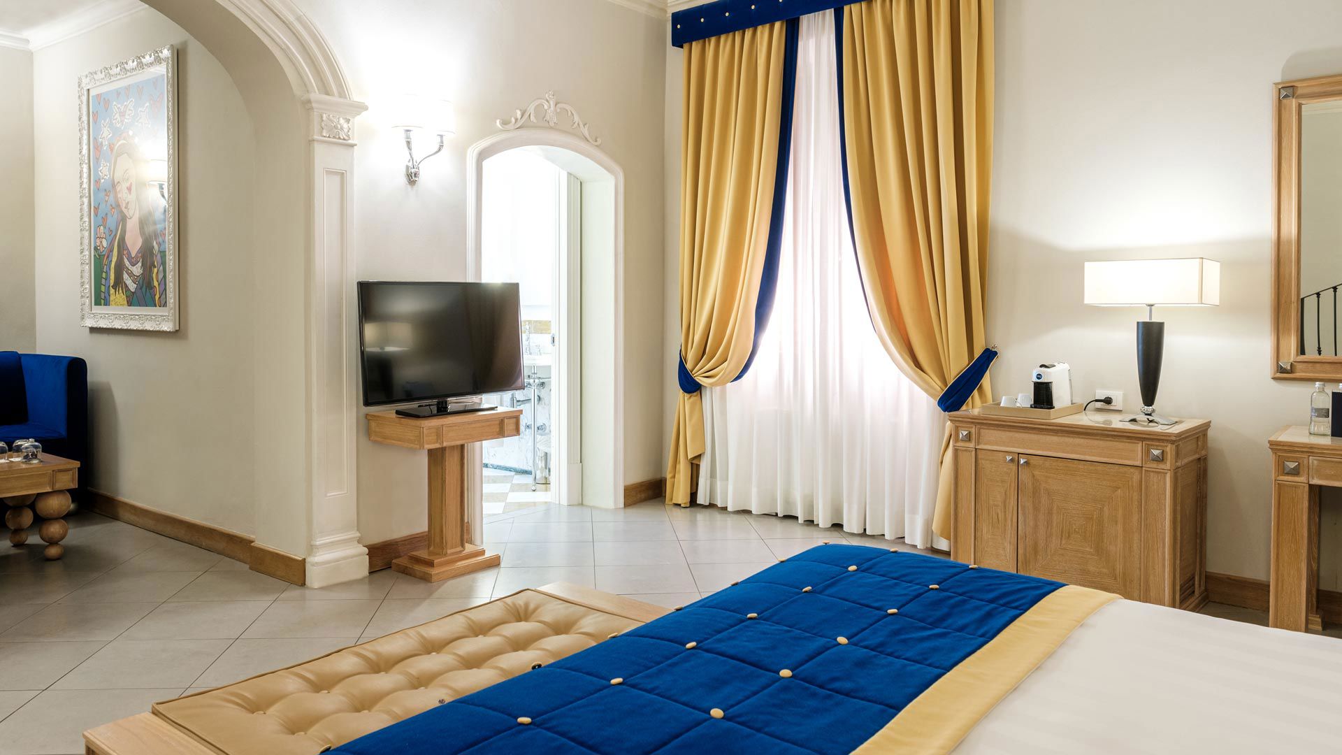 Suite Royal - Suite di lusso a Firenze con affreschi originali e charme senza tempo