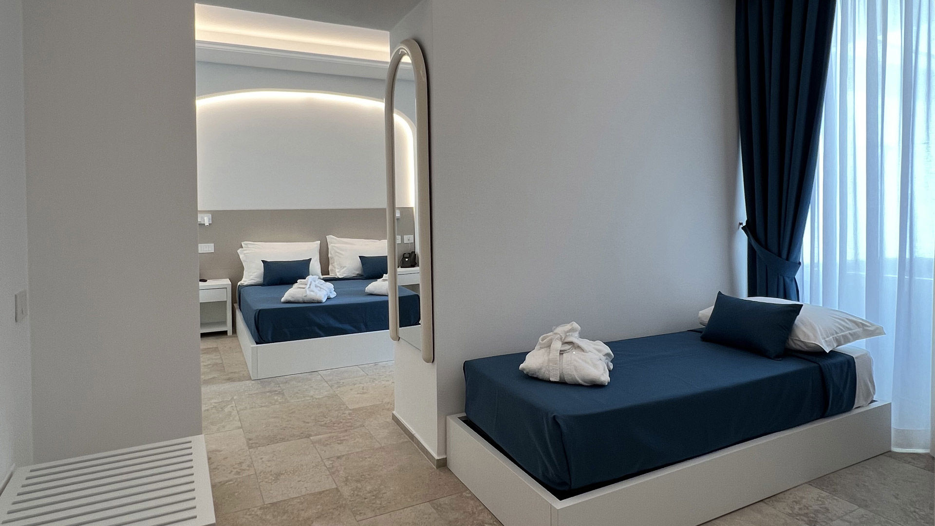 Suite Deluxe Village view 1