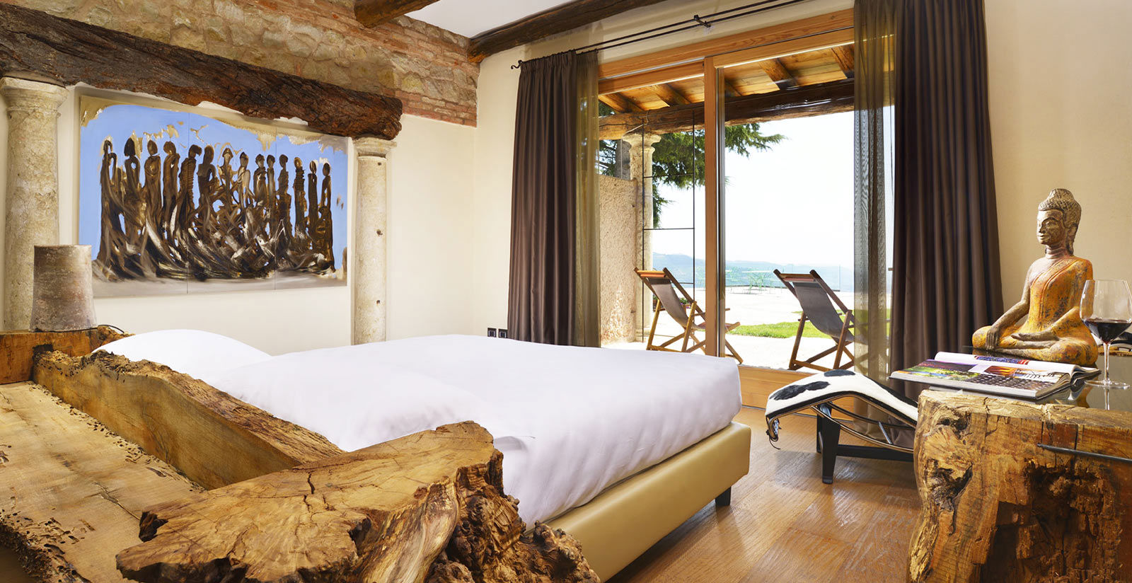 Rooms & Suite 14 Rooms & Suite 14