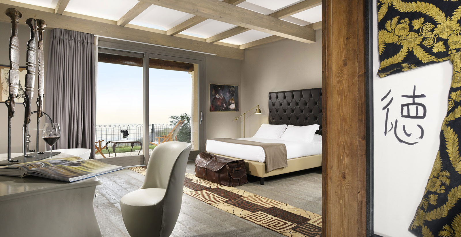 Rooms & Suite 14 Rooms & Suite 14
