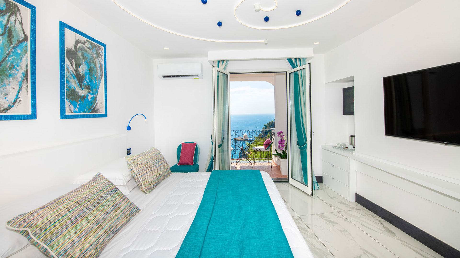 Executive Seaview 8