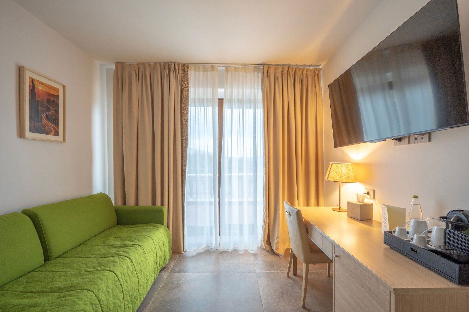 Junior Suite with view 2