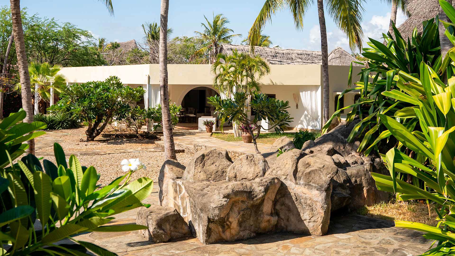 Lion In The Sun Boutique Hotel & Spa 1