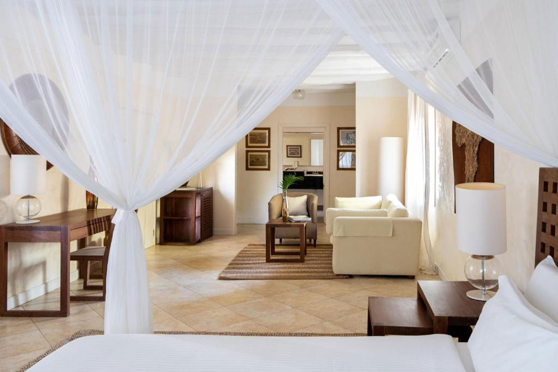 Suite 2