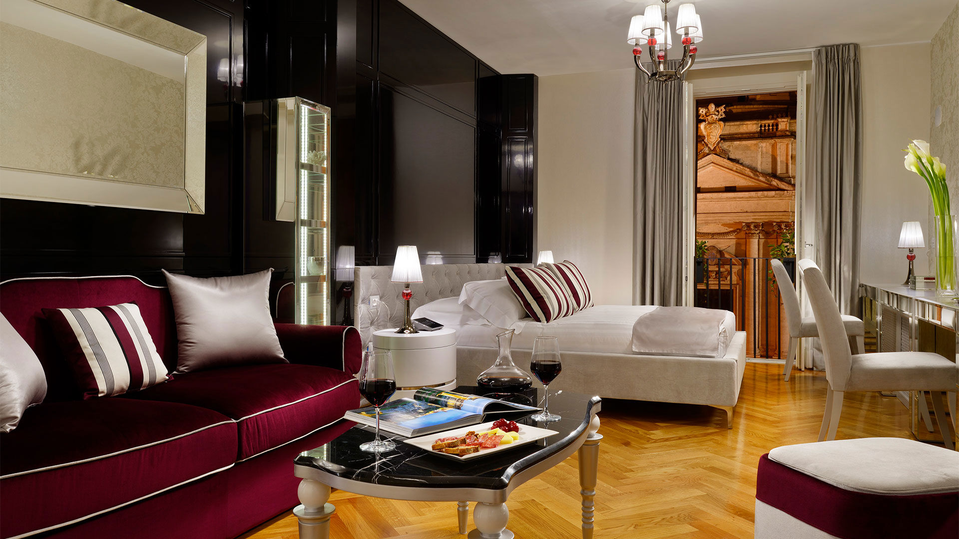 Junior Suite with View 5