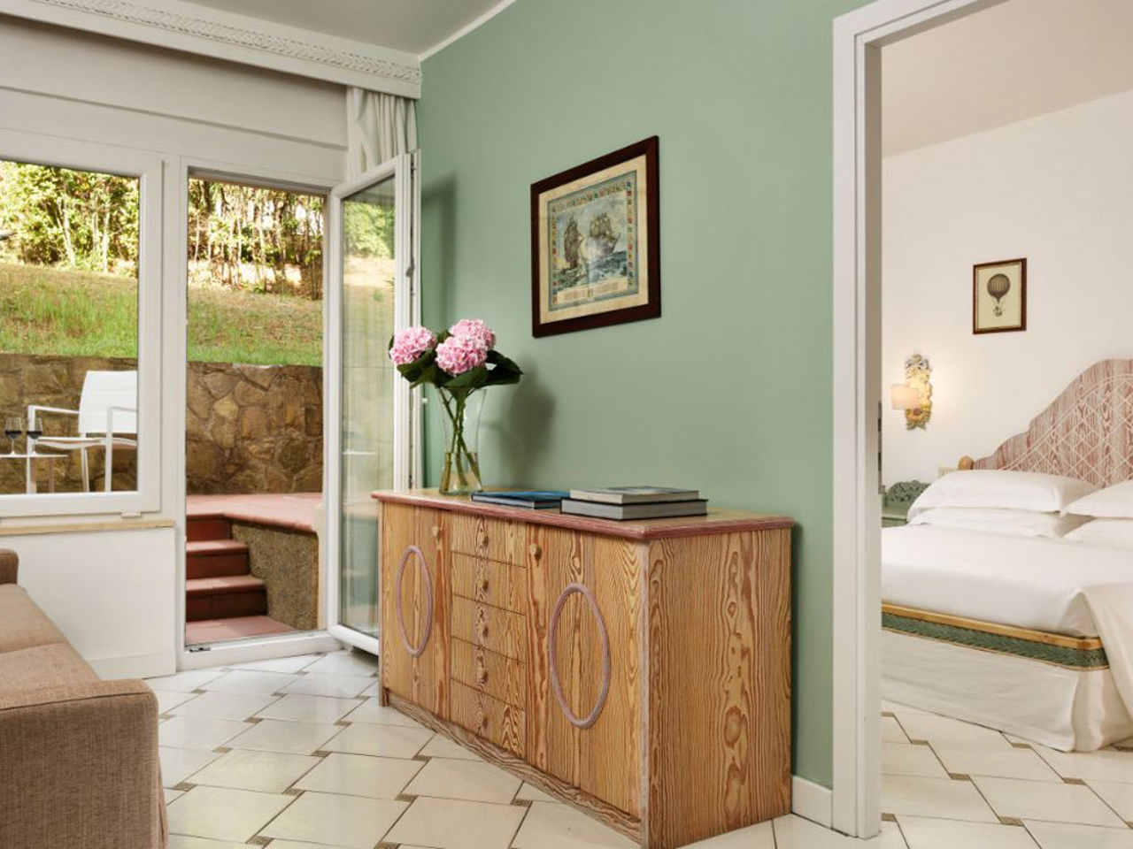 Suite with Patio and Pinewood View 3