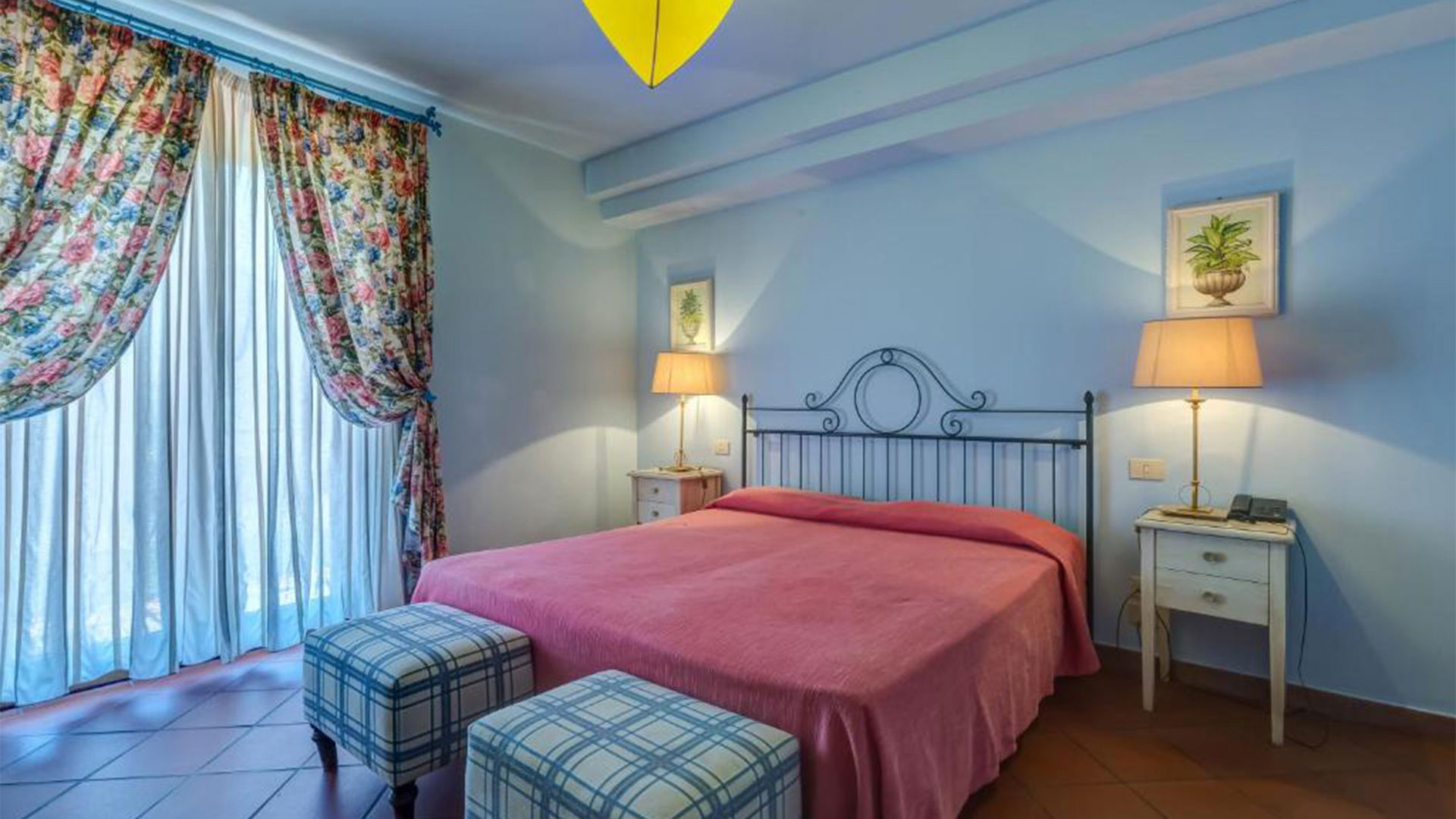 Double room with balcony 1