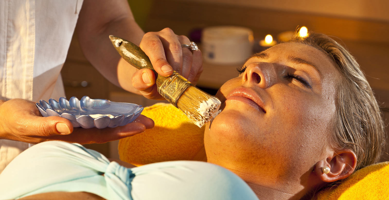 Trattamenti Viso Guinot - La pelle fiorisce con i trattamenti e i prodotti Guinot per viso 