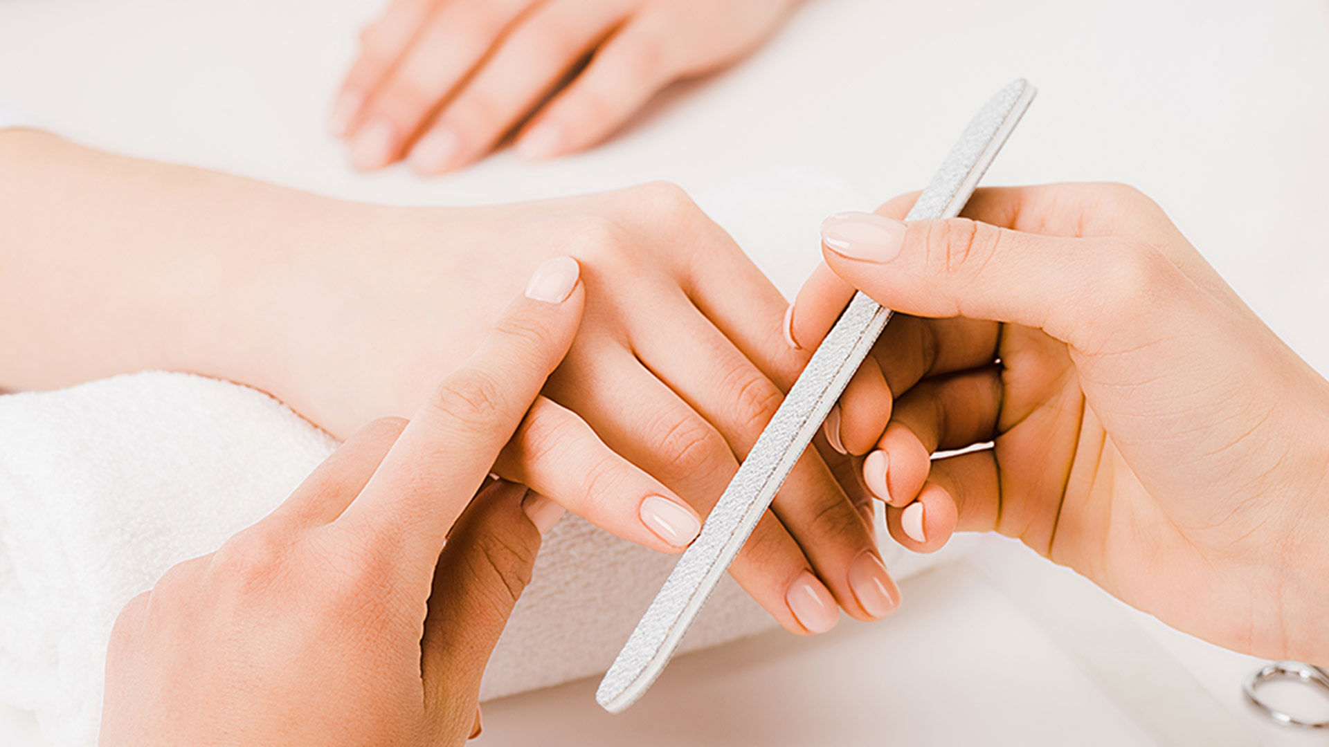 Cura mani e piedi - Trattamenti di bellezza per mani e piedi