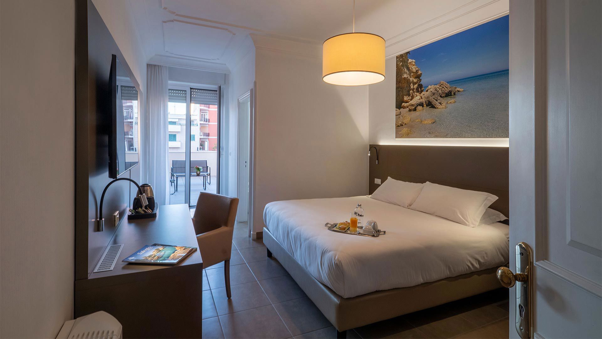 Terrace Room 1