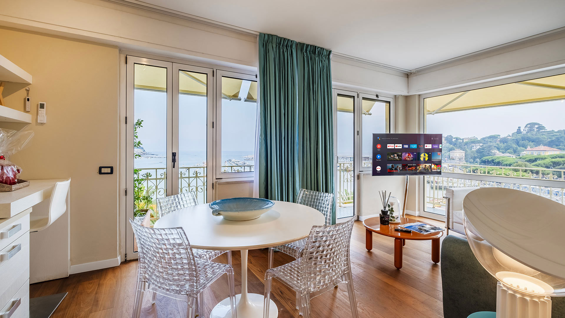 Suite 1