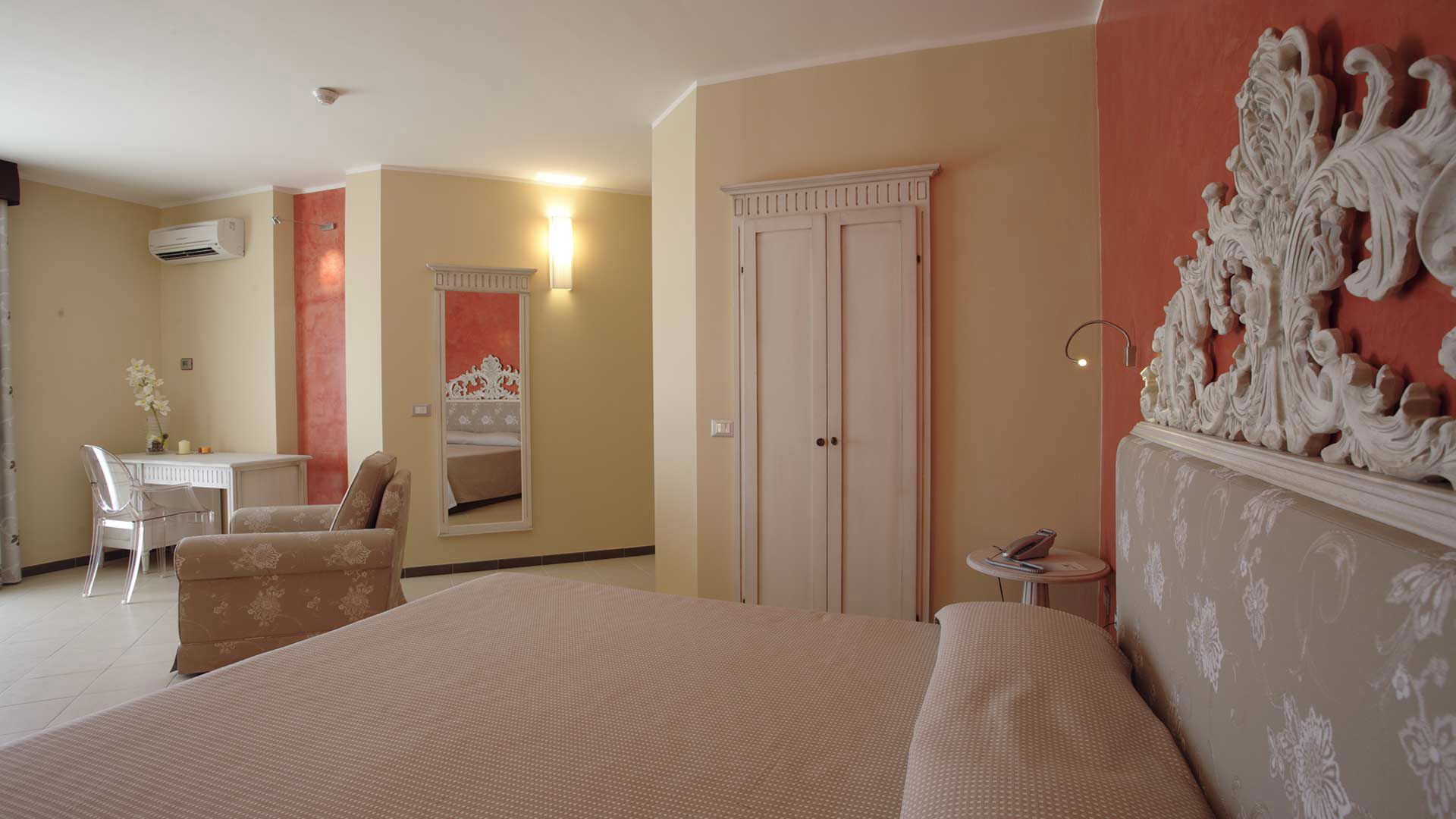Hotel 2