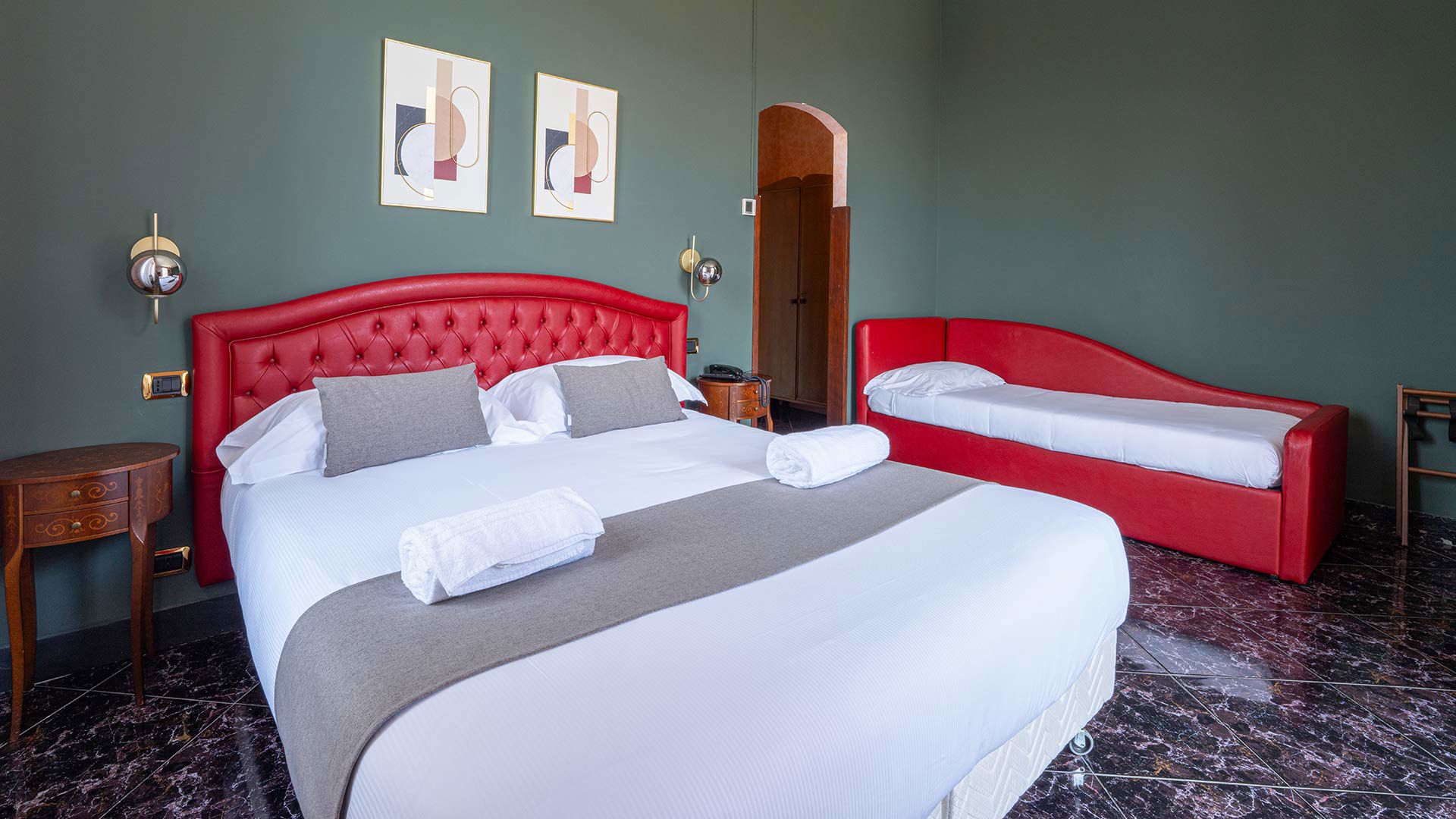 Deluxe Room with Balcony 1