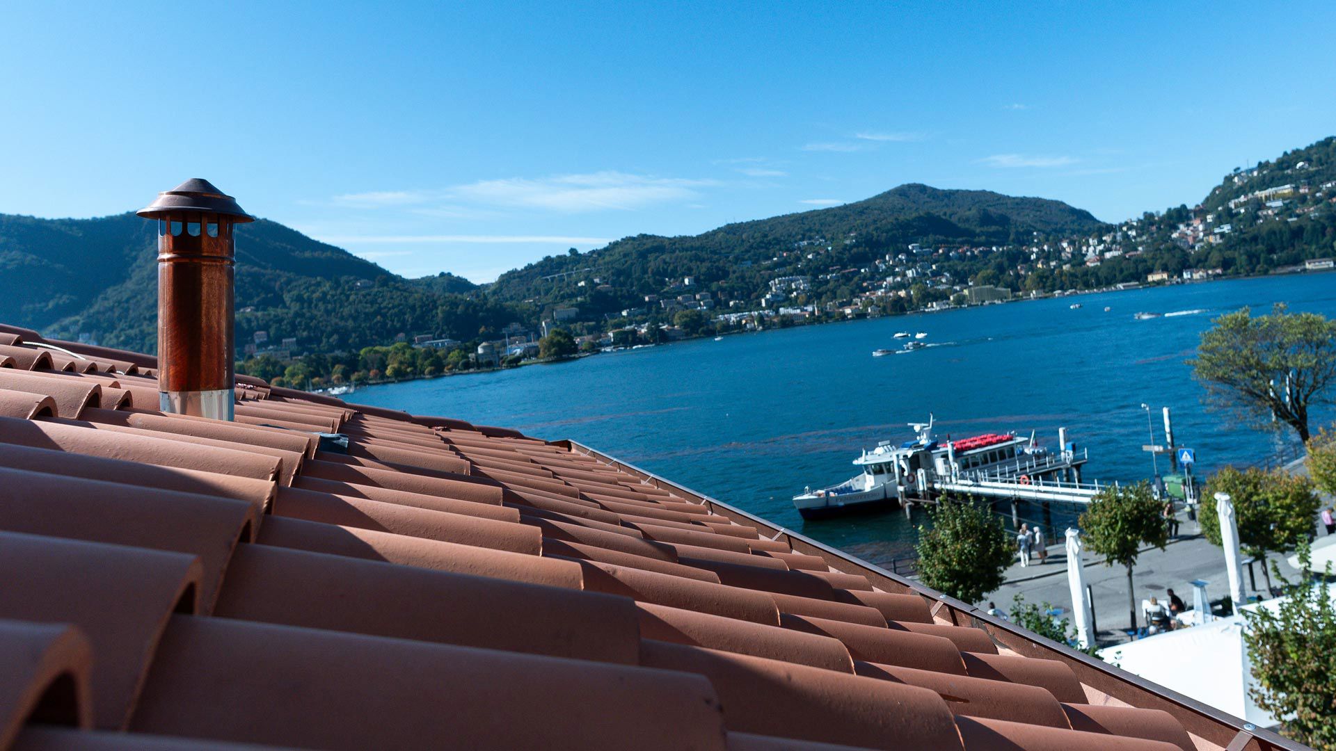 Rooftop Lake View Terrace Suite  4