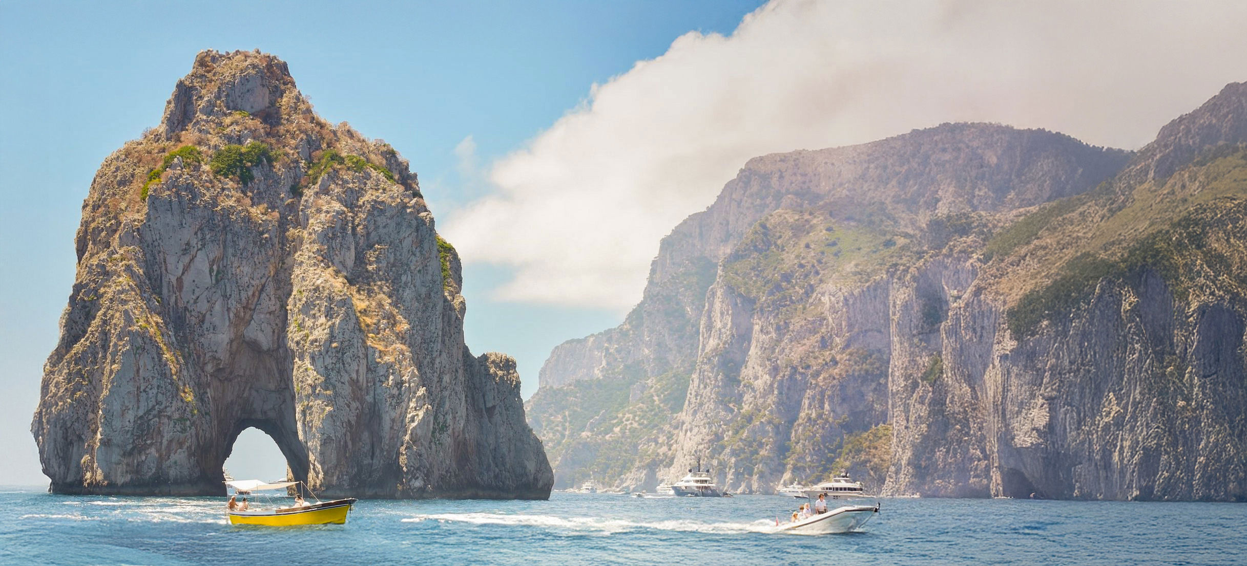 Tour in barca a Capri con Grotta Azzurra: l’esperienza definitiva da Positano 1
