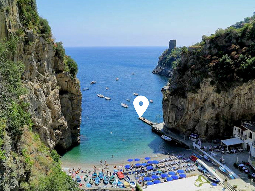 gallery/gallery-Marina-di-Praia-Meeting-Point.jpg
