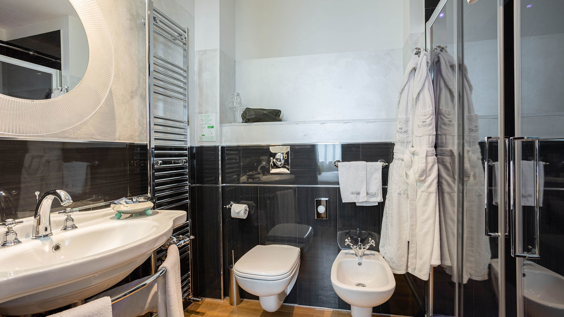 Comfort Family Room 3