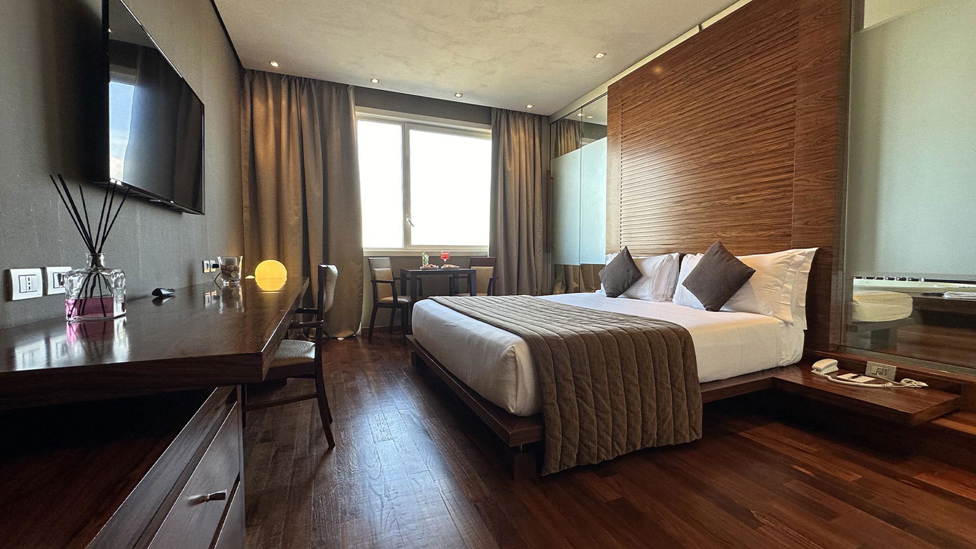 Grand Experience Suite 4