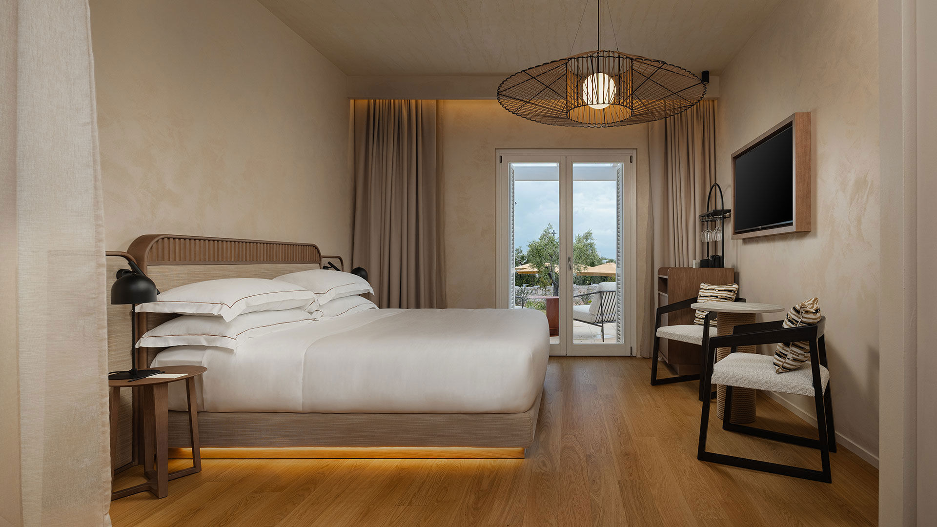 Superior King Room 1