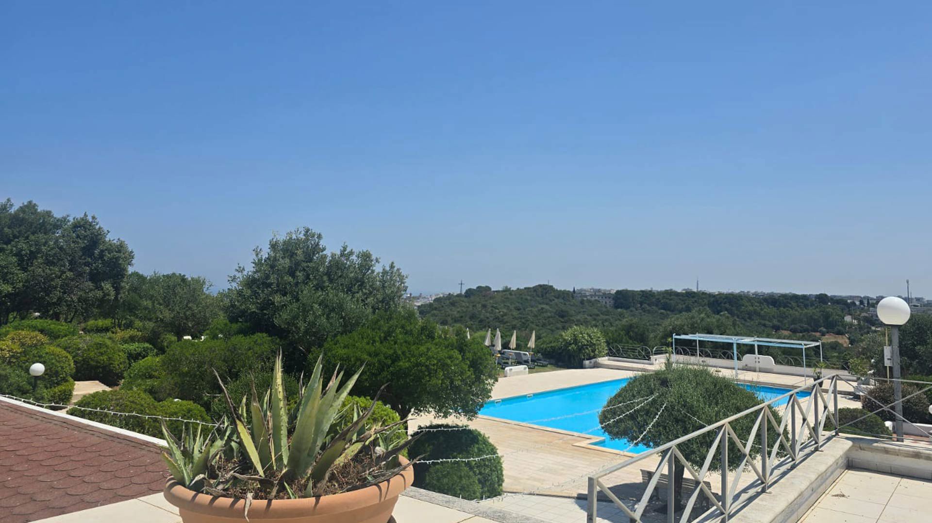 Pool 1