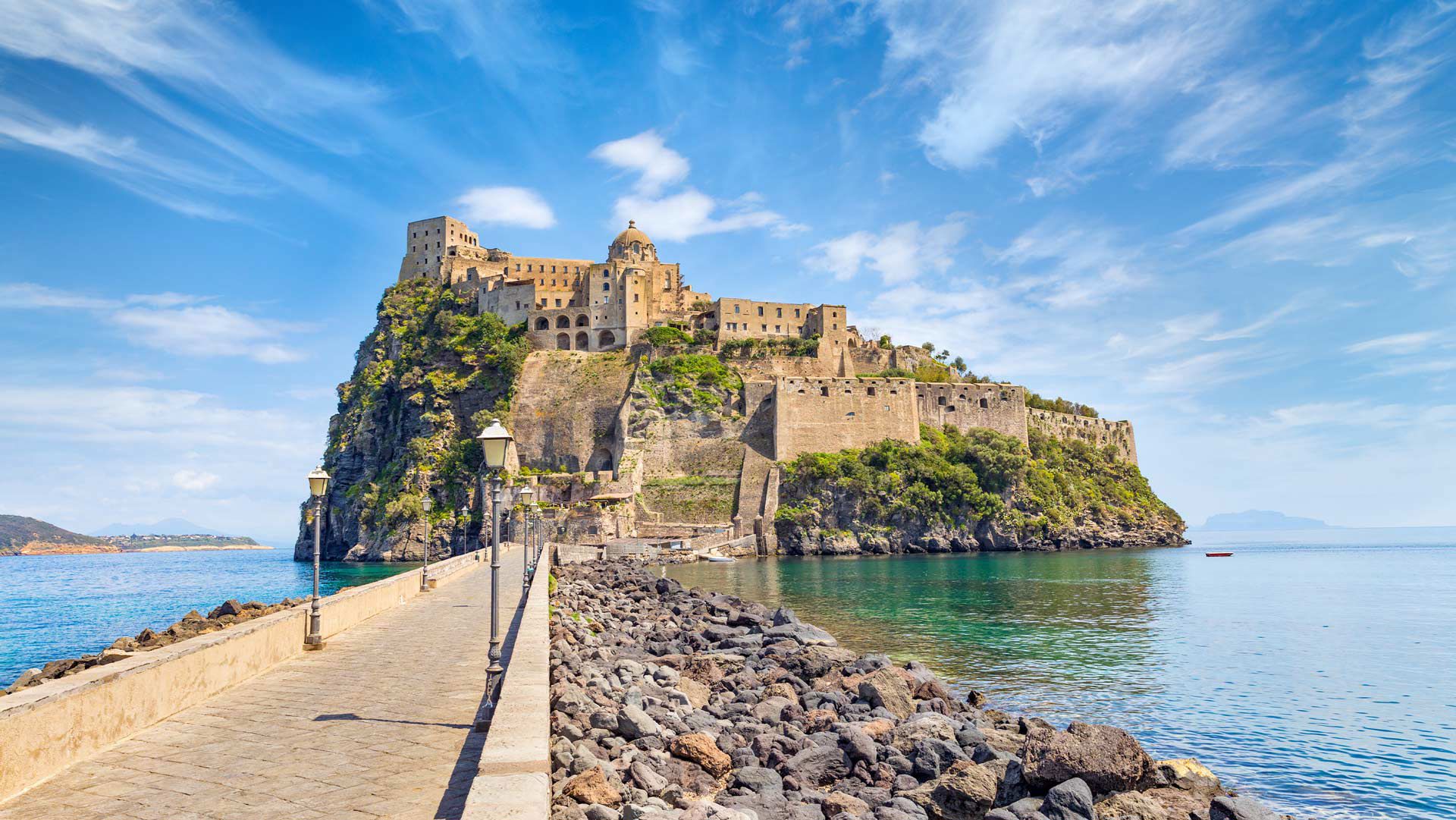 Ischia stars in Licia Colò