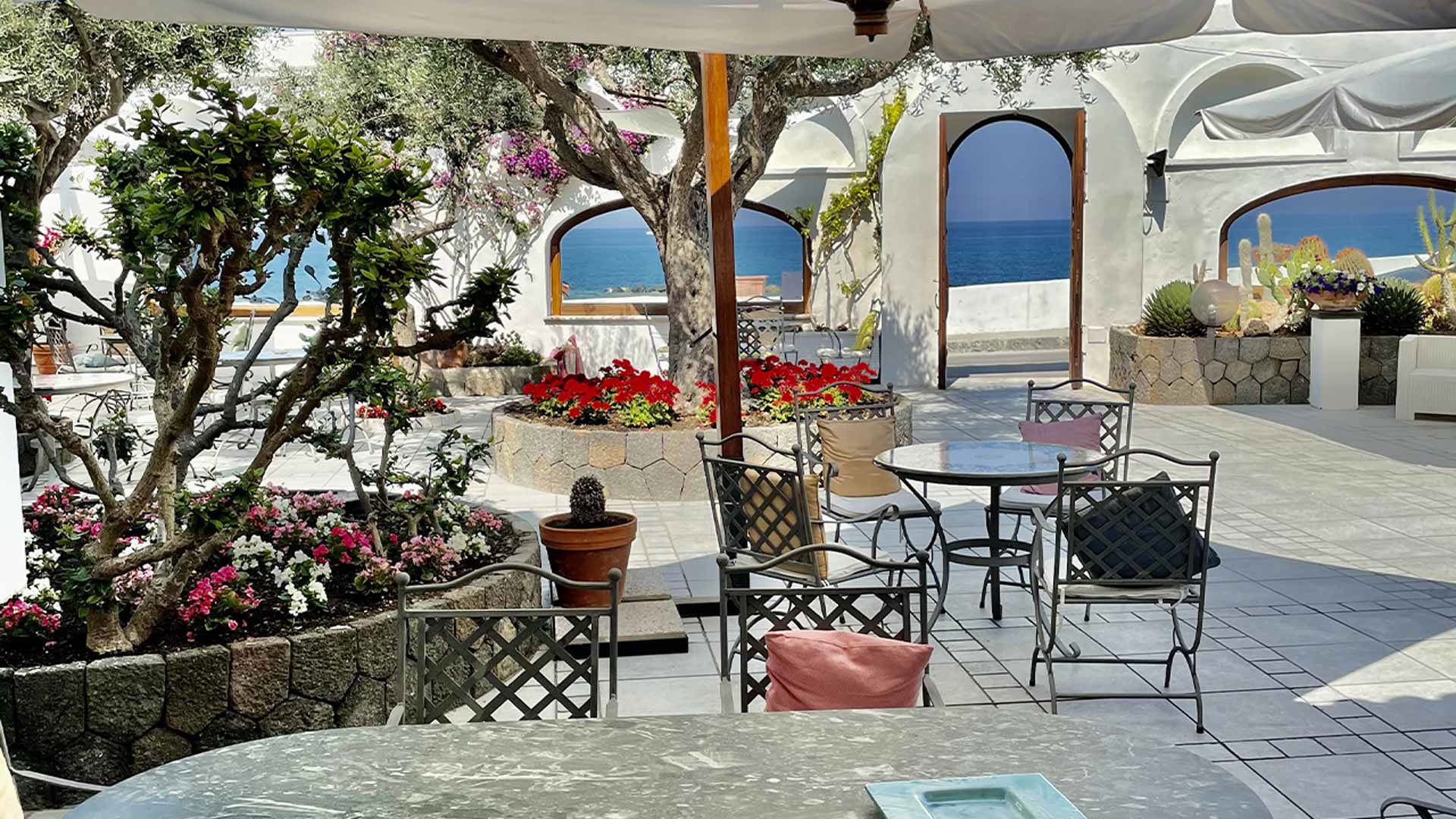 Hotel La Scogliera 6