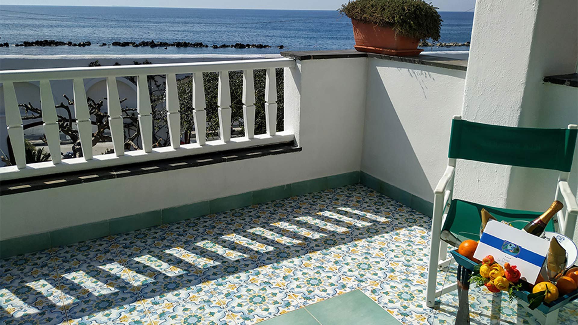 Triple Room with Sea View 2