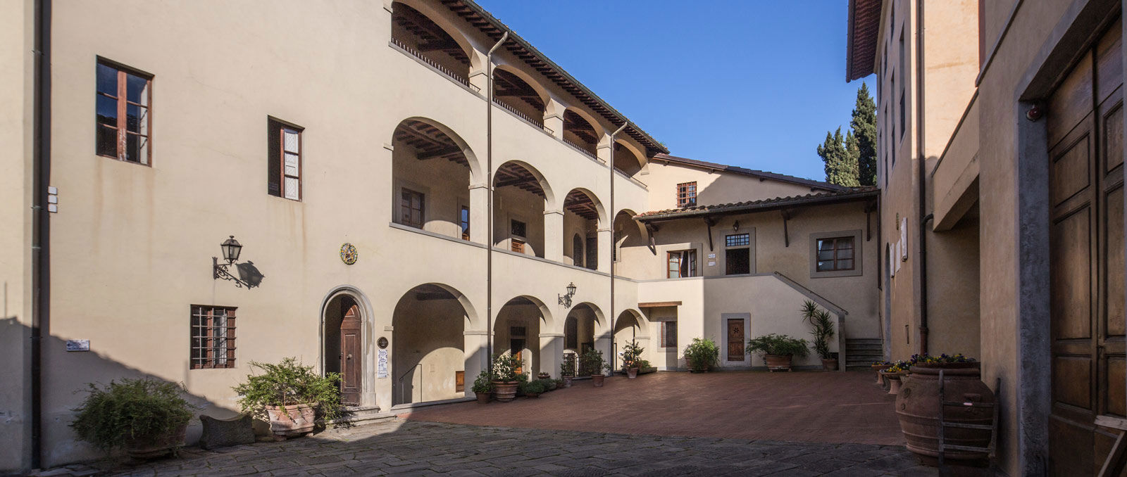 Aesthetic Medicine Clinic 10