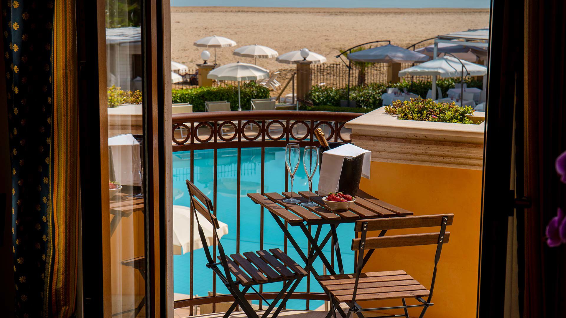Vacation at Hotel Villa Romana, a mosaic of experiences 4