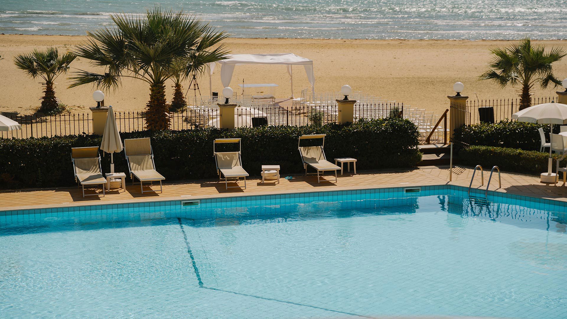 Hotel on the beach a few steps from the Scala dei Turchi 8